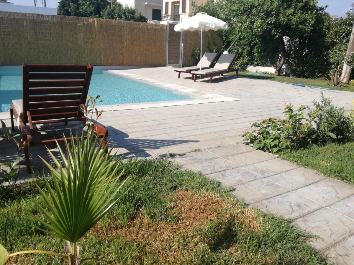 Endless Summer Pool Flat Ixia  Extérieur photo